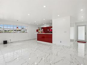 1900 SW 87th Ct, Miami FL 33165