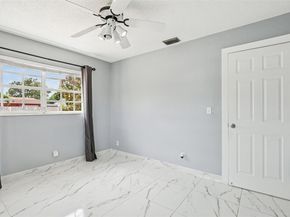 1900 SW 87th Ct, Miami FL 33165