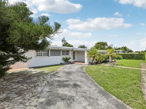 1900 SW 87th Ct, Miami FL 33165