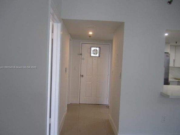 540 Brickell Key Dr 1602, Miami FL 33131