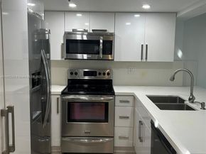 540 Brickell Key Dr 1602, Miami FL 33131