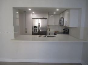 540 Brickell Key Dr 1602, Miami FL 33131