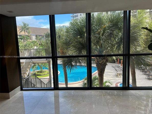 540 Brickell Key Dr 1602, Miami FL 33131