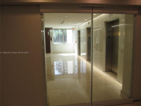 540 Brickell Key Dr 1602, Miami FL 33131