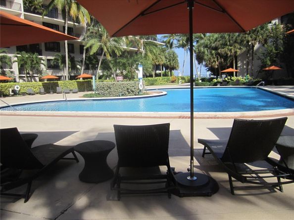 540 Brickell Key Dr 1602, Miami FL 33131