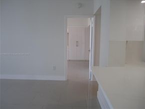 540 Brickell Key Dr 1602, Miami FL 33131