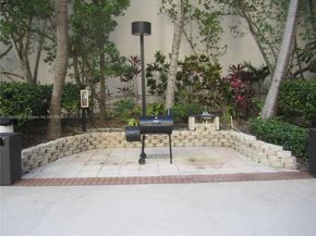 540 Brickell Key Dr 1602, Miami FL 33131