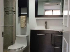540 Brickell Key Dr 1602, Miami FL 33131