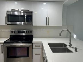 540 Brickell Key Dr 1602, Miami FL 33131