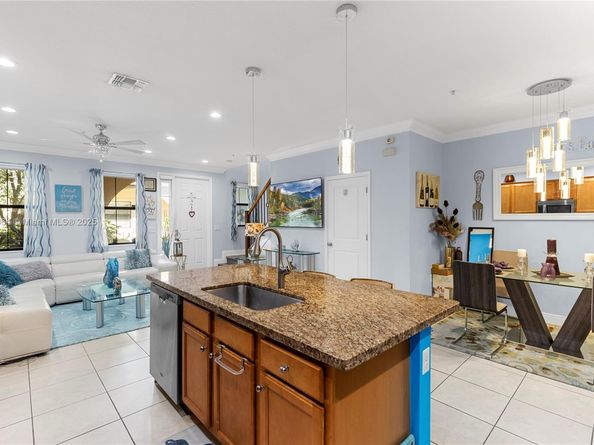 3331 NW 125th Way, Sunrise FL 33323