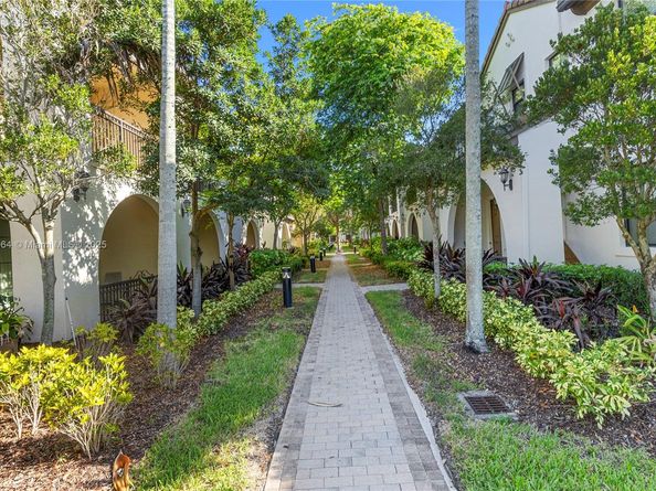 3331 NW 125th Way, Sunrise FL 33323