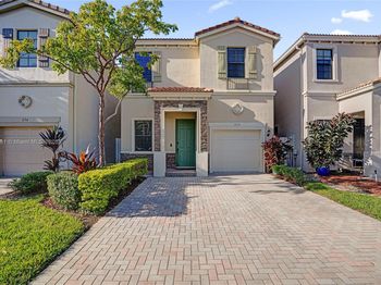 650 NE 193rd Ter
