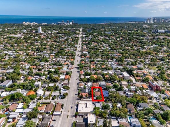 1720 SW 12th St, Miami FL 33135