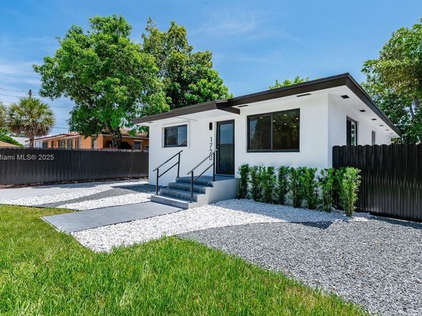 1720 SW 12th St, Miami FL 33135