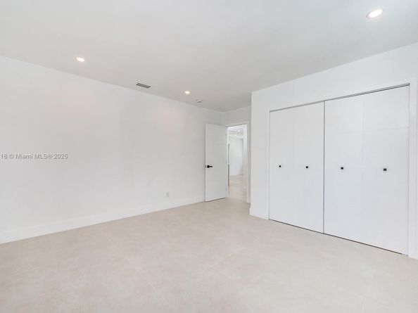 1720 SW 12th St, Miami FL 33135