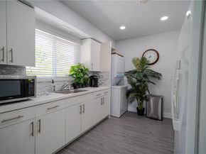 8390 SW 64th St, Miami FL 33143