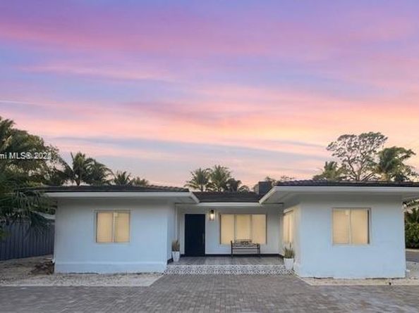 8390 SW 64th St, Miami FL 33143