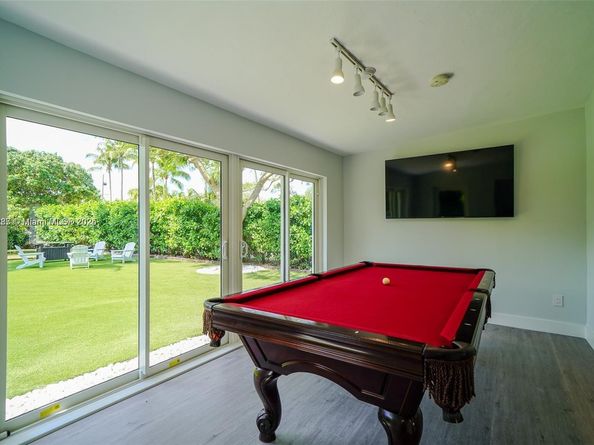 8390 SW 64th St, Miami FL 33143