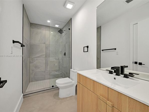 1451 SW 21st Ave, Miami FL 33145