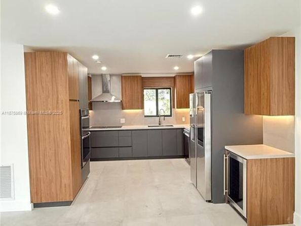 1451 SW 21st Ave, Miami FL 33145