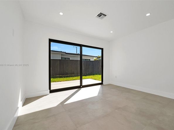 1451 SW 21st Ave, Miami FL 33145