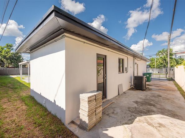 1451 SW 21st Ave, Miami FL 33145