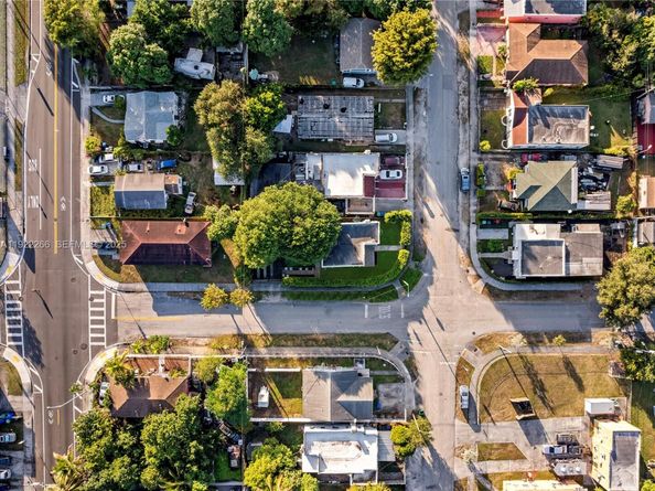 1910 NW 47th St, Miami FL 33142