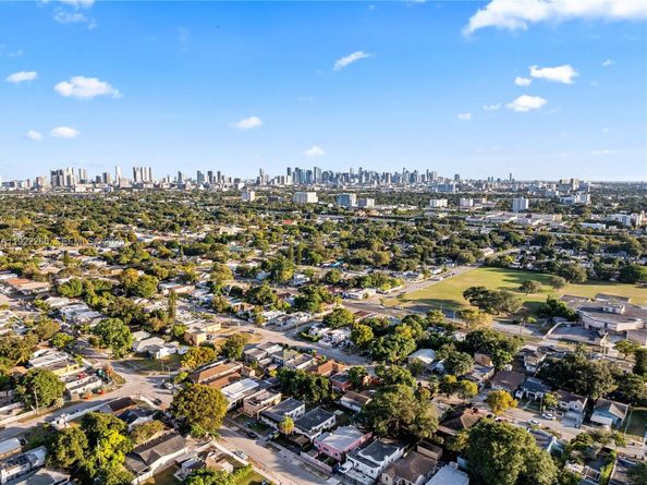 1910 NW 47th St, Miami FL 33142