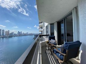 3530 Mystic Pointe Dr 3014, Aventura FL 33180