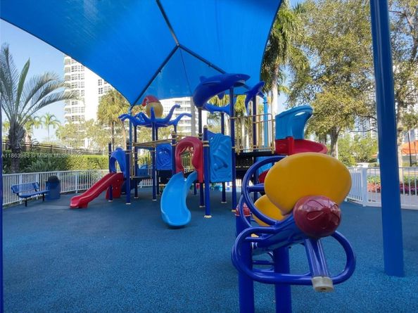 3530 Mystic Pointe Dr 3014, Aventura FL 33180