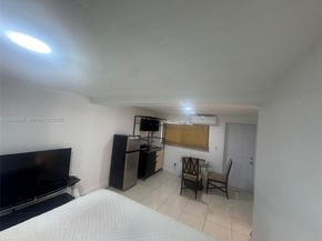 2021 Wilmington St, Opa-Locka FL 33054