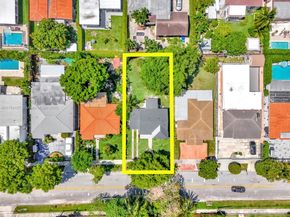 2261 SW 26th St, Miami FL 33133