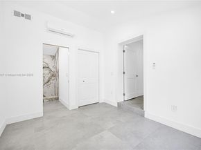 2261 SW 26th St, Miami FL 33133