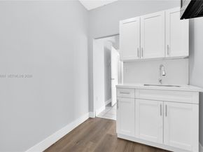 74 NW 2nd St, Homestead FL 33030