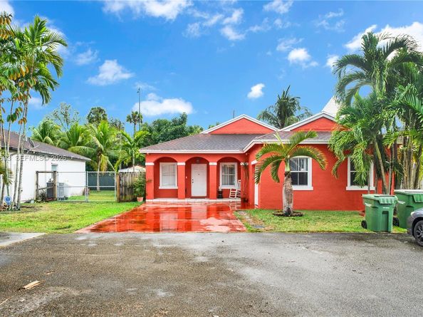 74 NW 2nd St, Homestead FL 33030