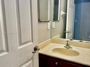 11403 NW 89th St 209, Doral FL 33178