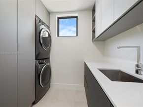 2127 SW 11th Ter, Miami FL 33135