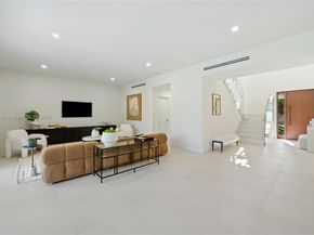 2127 SW 11th Ter, Miami FL 33135