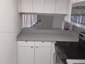 1305 W 46th St 230, Hialeah FL 33012