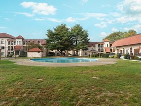 685 Oak St 37, Brockton MA 02301