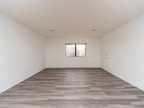 685 Oak St 37, Brockton MA 02301