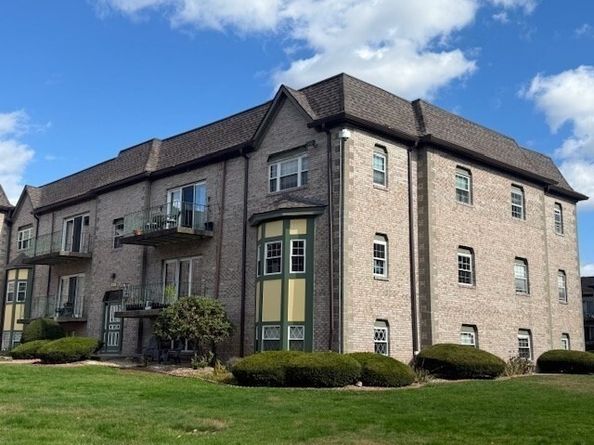 114 Oak Lane 11, Brockton MA 02301