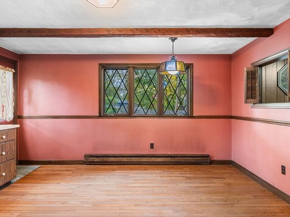 60 Pond St, Milton MA 02186