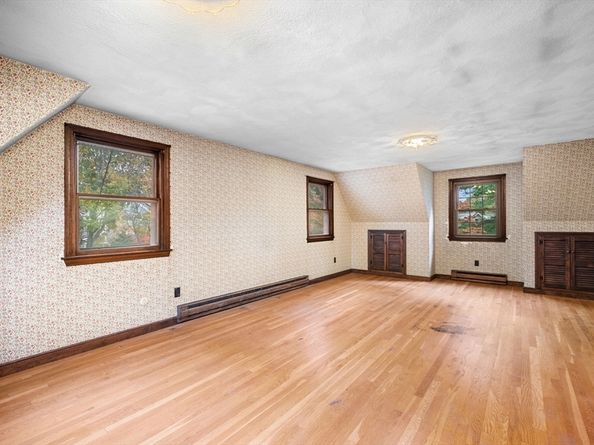 60 Pond St, Milton MA 02186