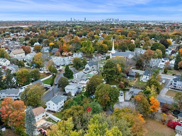 60 Pond St, Milton MA 02186