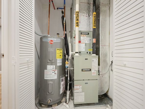 16 Hawes St, Revere MA 02151