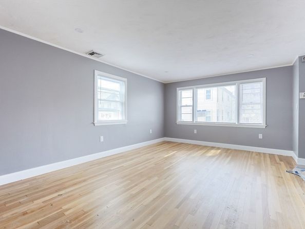 16 Hawes St, Revere MA 02151