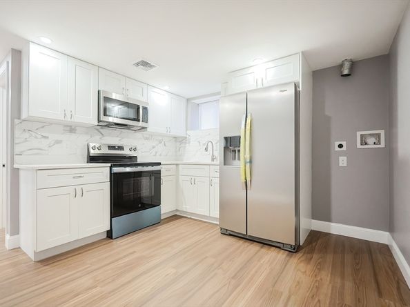 16 Hawes St, Revere MA 02151