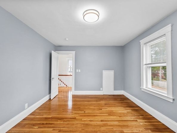 25 Tedesco St, Marblehead MA 01945