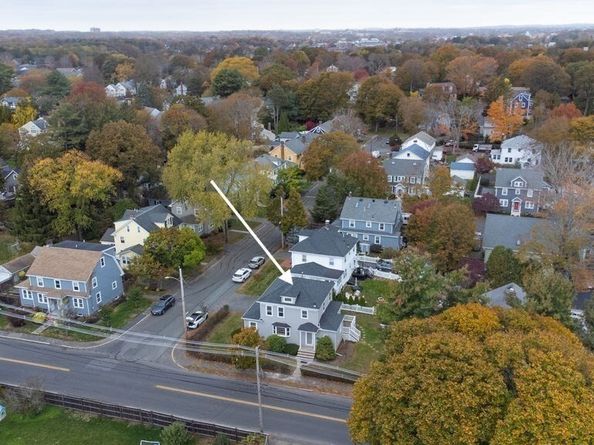 25 Tedesco St, Marblehead MA 01945